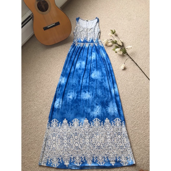 éloges Dresses & Skirts - Maxi Dress